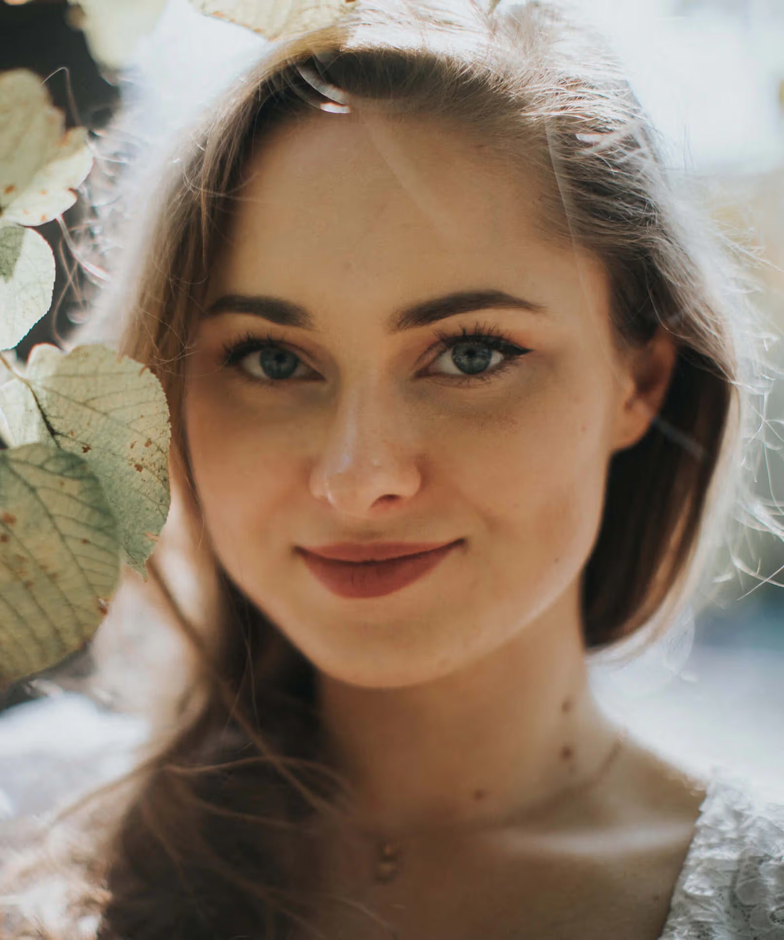 files/1698864667-how-to-stop-being-a-nice-girl_2870cfe0-b1fe-43a0-84a0-59f94ed07637.avif